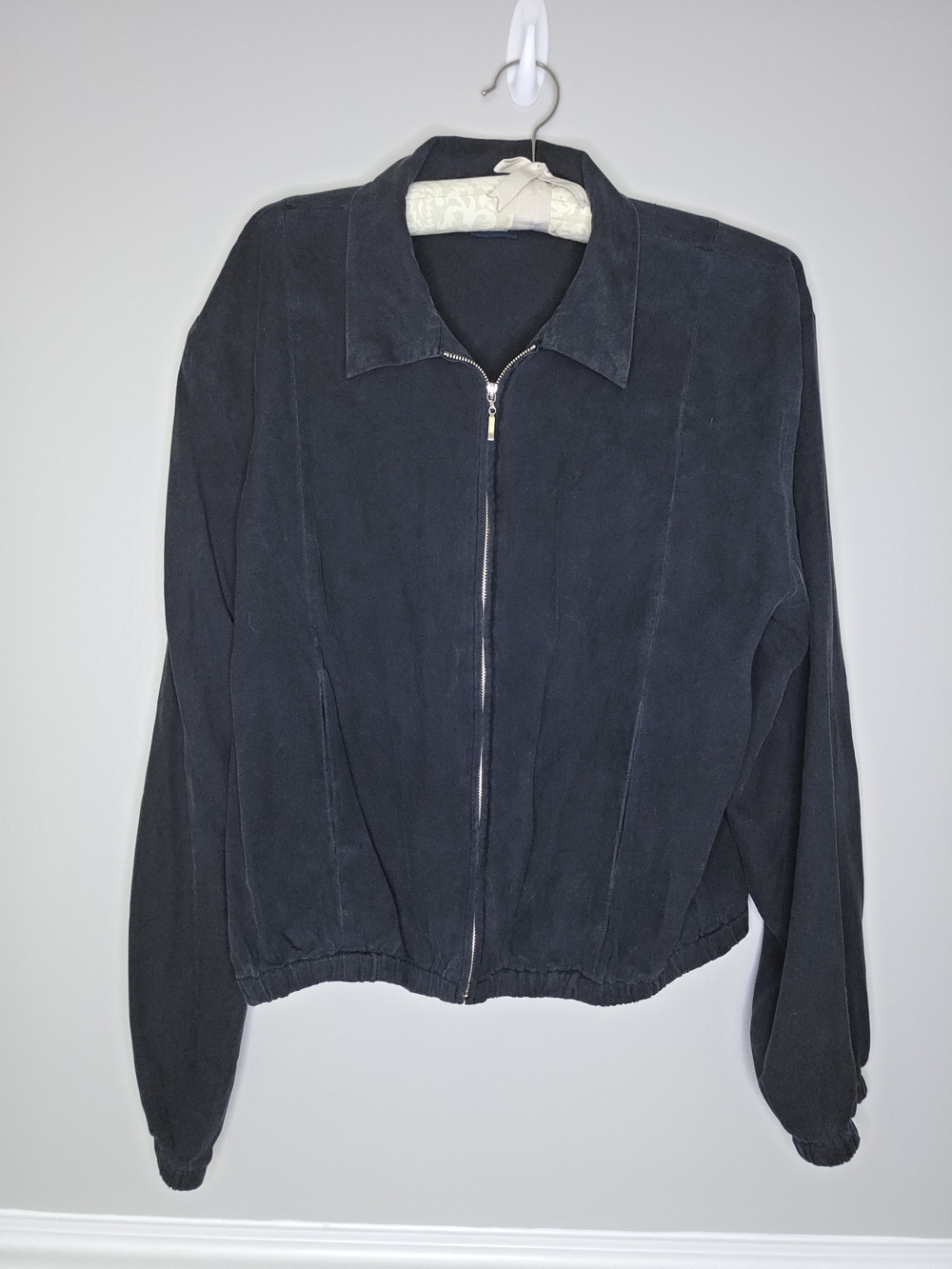 100% Silk Classic Bridgetown Women's Black Zip-Front Jacket